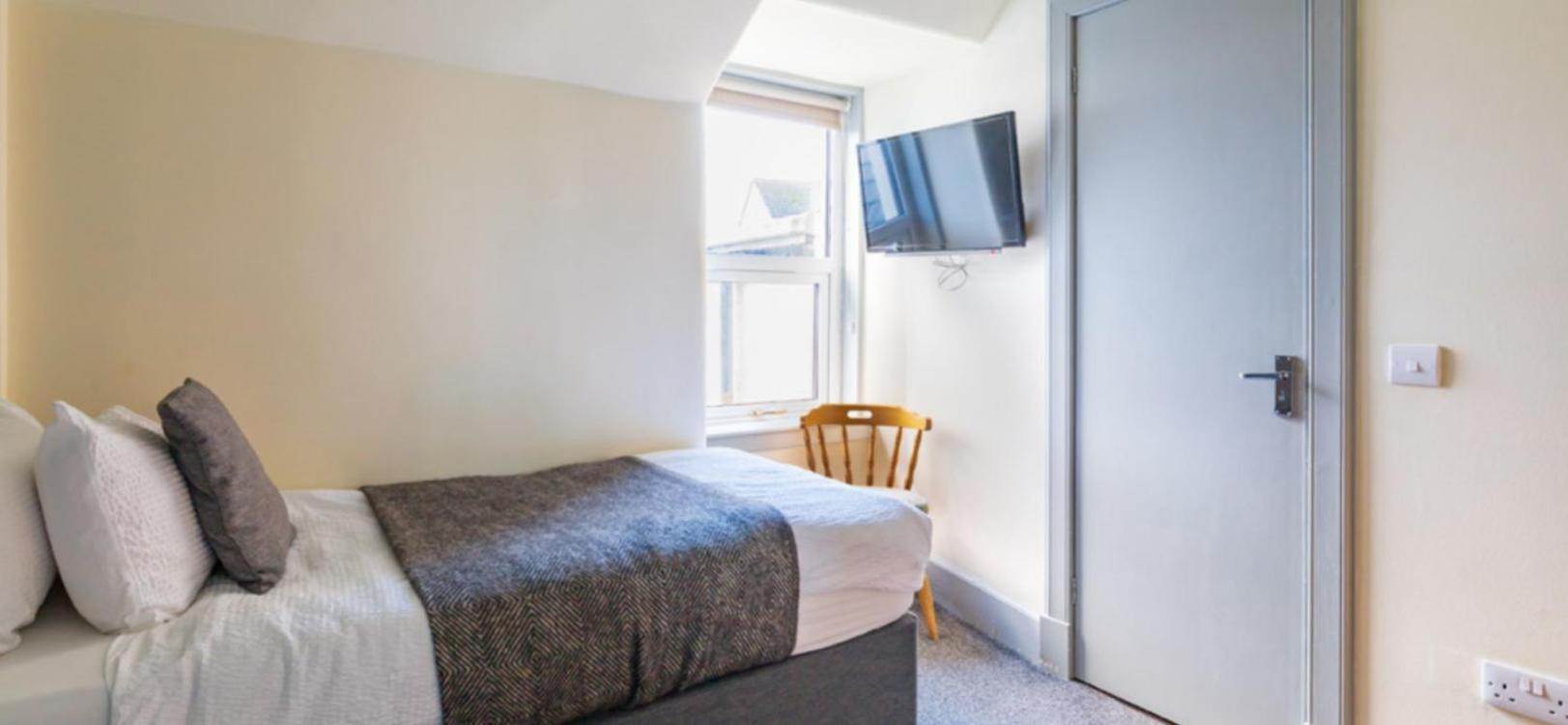 Central House Bed & Breakfast มัลลิก ภายนอก รูปภาพ